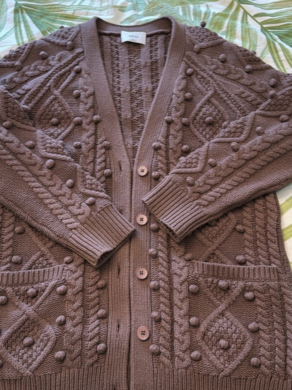 Aritzia / Wilfred Alps knit Cardigan , Brown Size Medium in Excellent condition!